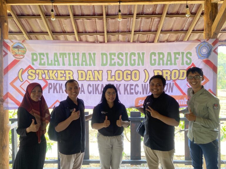 Pengabdian masyarakat | Membuat logo menarik untuk produk