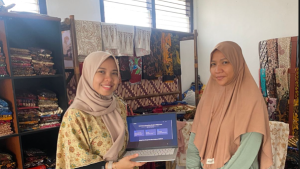 Penerapan Sistem Informasi Berbasis Web Sebagai Implementasi Business Process Redesign Guna Efektifitas Kegiatan Usaha Pada UMKM Batik