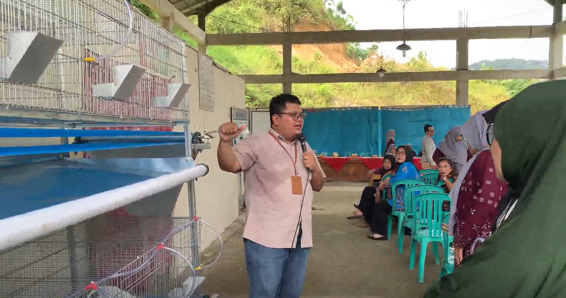 SMART-W2V TUMI: Model Teknologi Tepat Guna Berbasis Sistem Informasi dan Strategi Bisnis Digital dalam Pengelolaan Limbah Kotoran dan Urine Ternak pada Kelompok Wanita Tani Desa Tumiyang